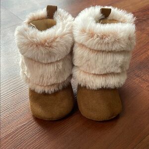 Faux Fur Baby Booties in Tan and Cream